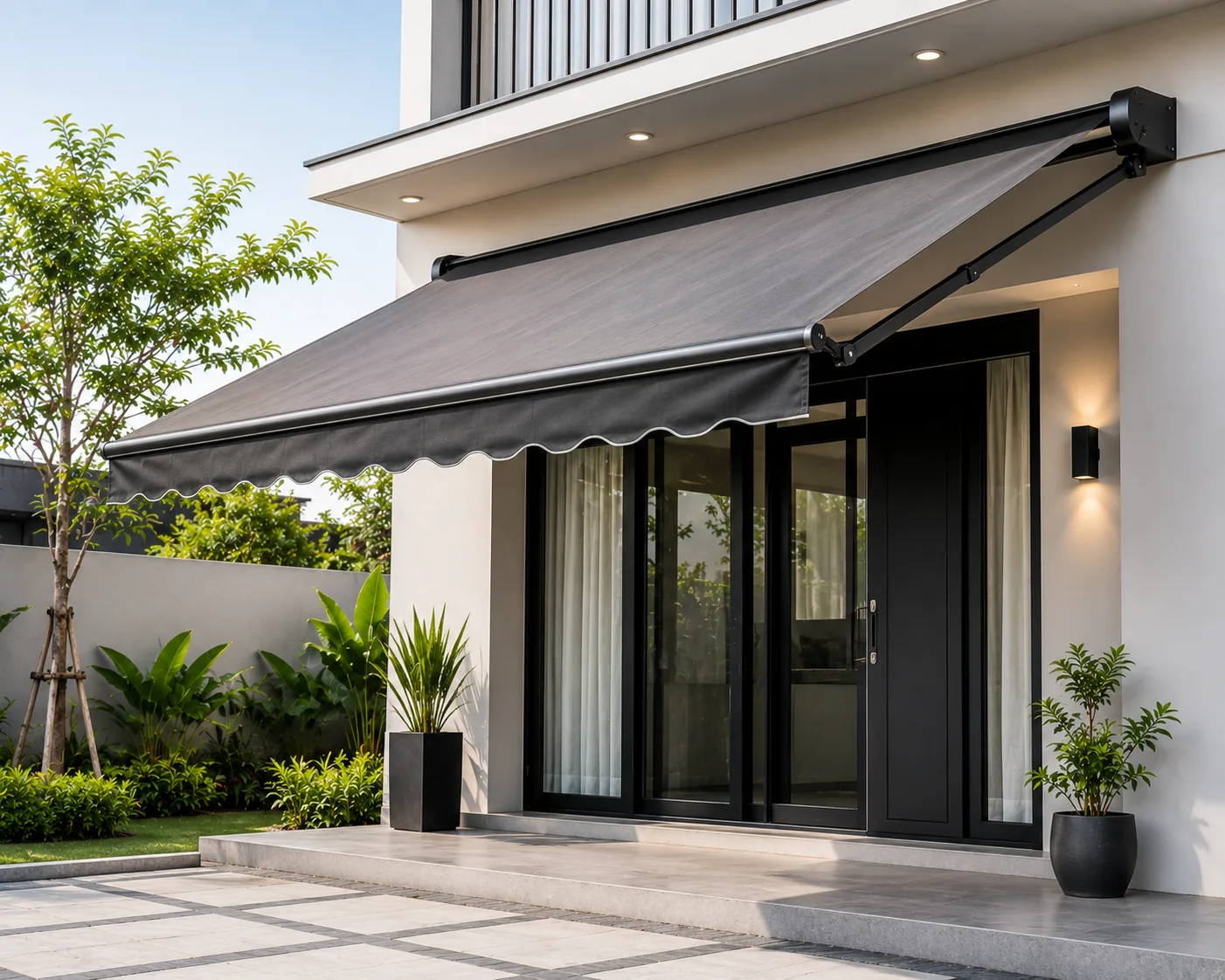 Kanopi awning retractable untuk teras toko dan balkon